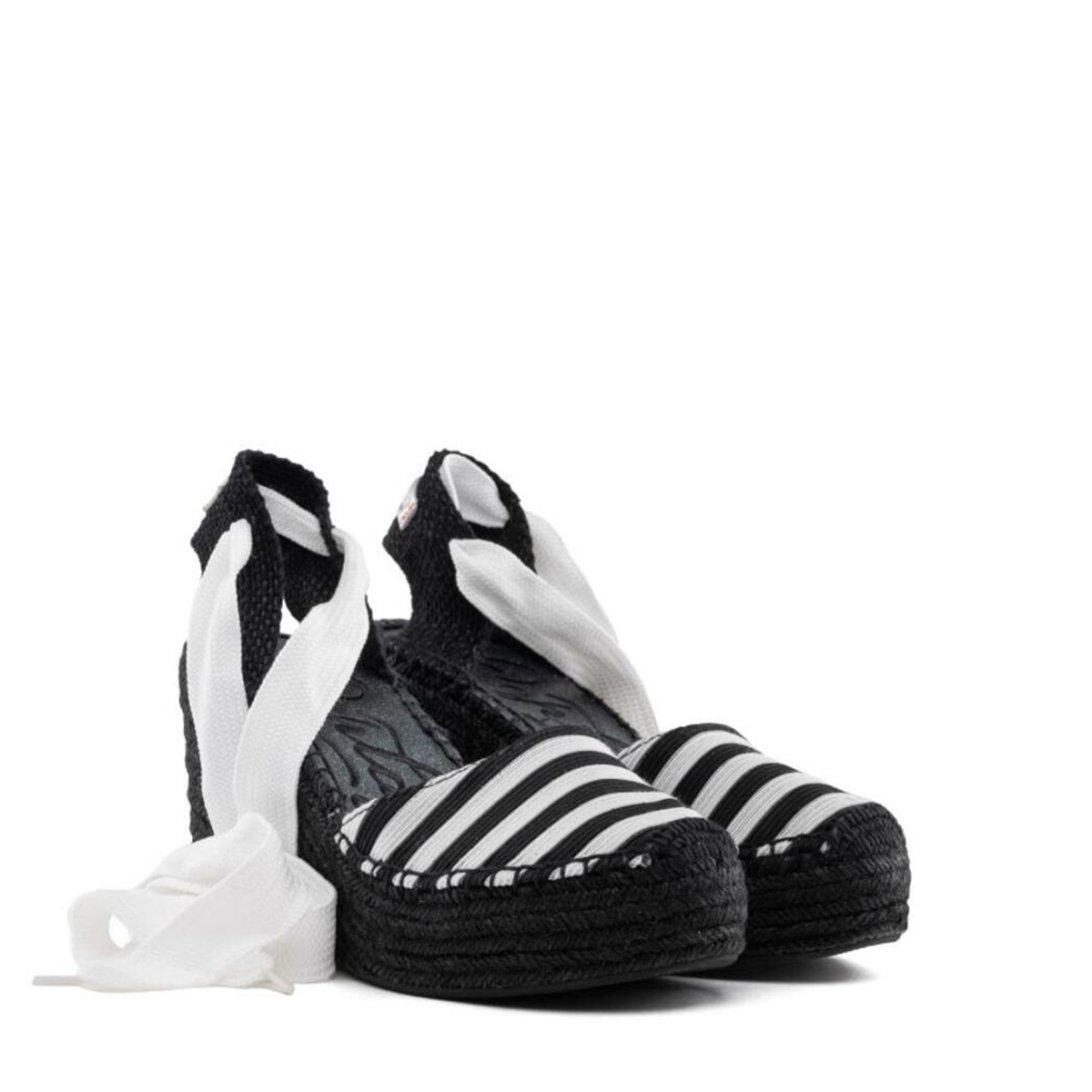GWP4G-000-C0013T_Bianconero_02.jpg
