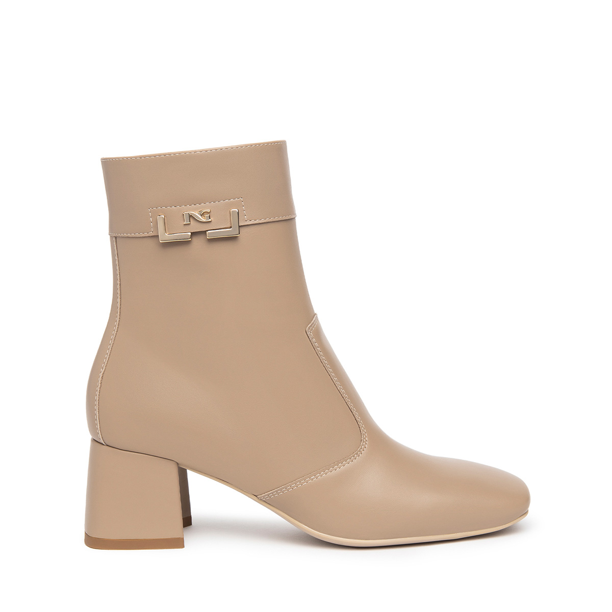 I308655DE_tortora_01