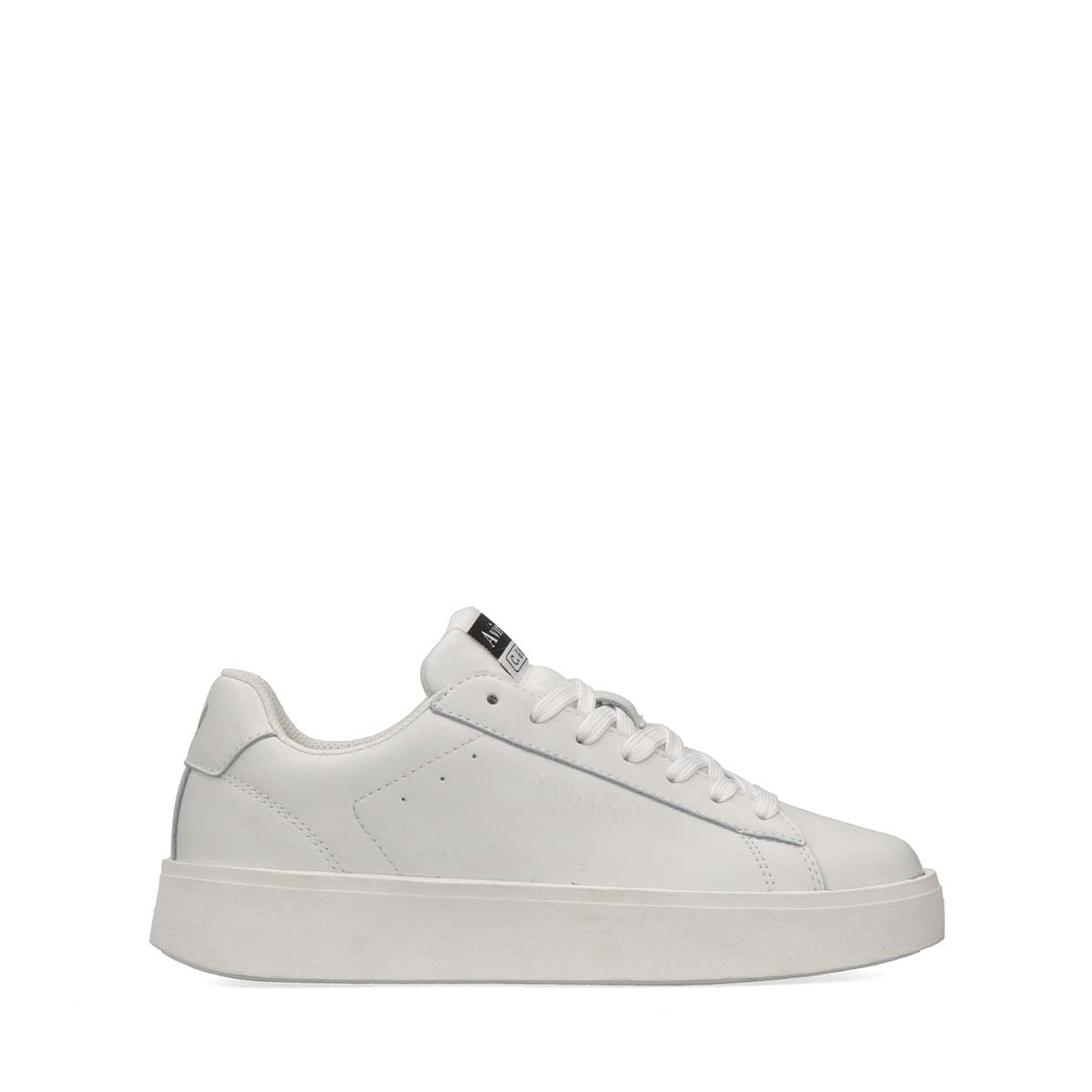OS AV41W82643_totalwhite_01