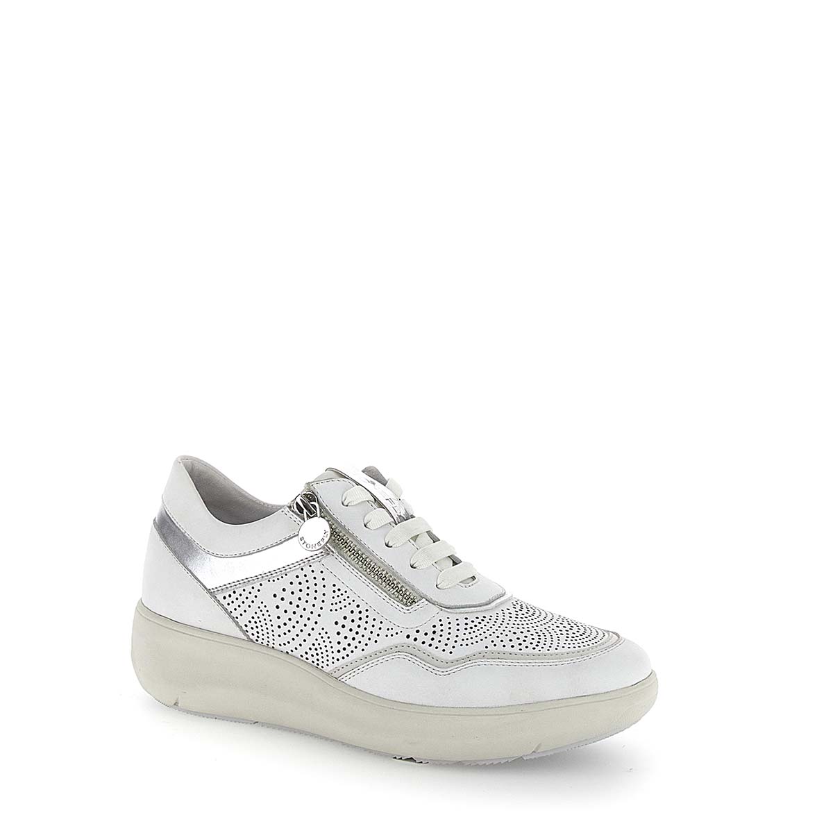 220775_cloudwhite_02